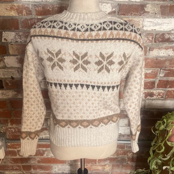 Jessica Simpson Cozy Fair Isle Sweater - Cream and Brown Size XS - Picture 4 of 6
